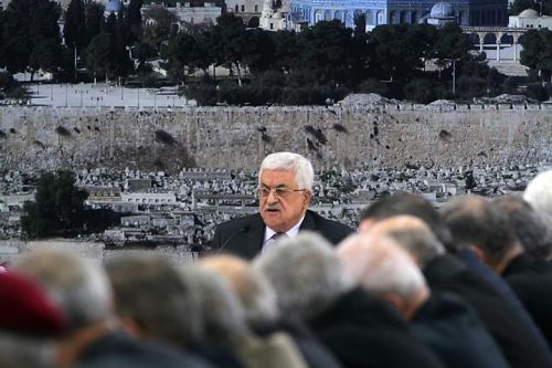 Un coup d'Etat se trame-t-il contre Abbas ?